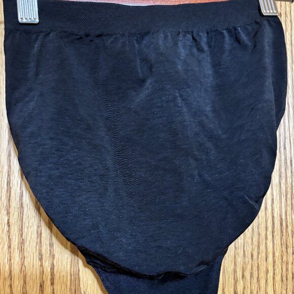 VTG Vanity Fair NWOT Solid Black #13-004 Hi-Cut Brief size 6 - Picture 3 of 5